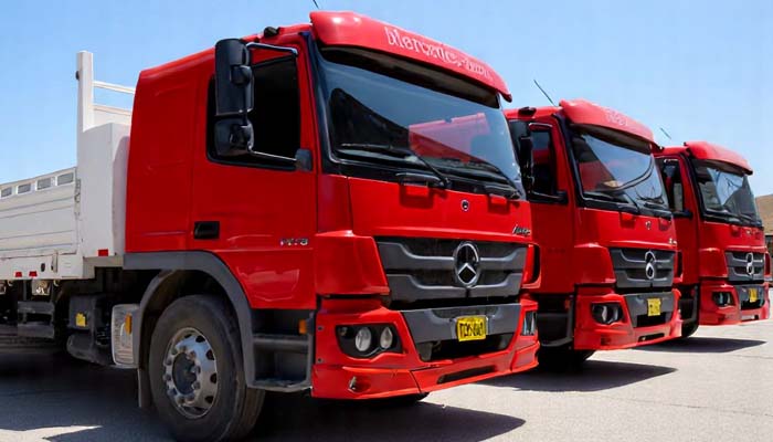 Transporte de insumos agrícolas en camión liviano por Maquinpe Group